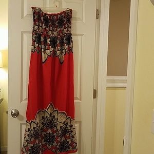 Breezy strapless maxi!